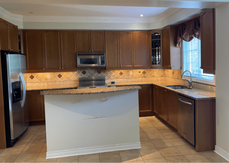 Design a New Look With Kitchen Cabinet Refinishing Toronto